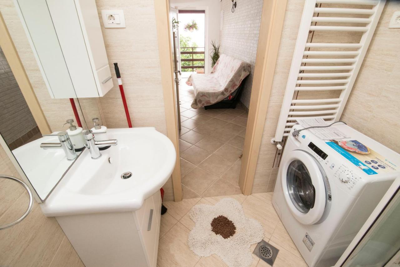 Apartment Alba Медвея Екстериор снимка