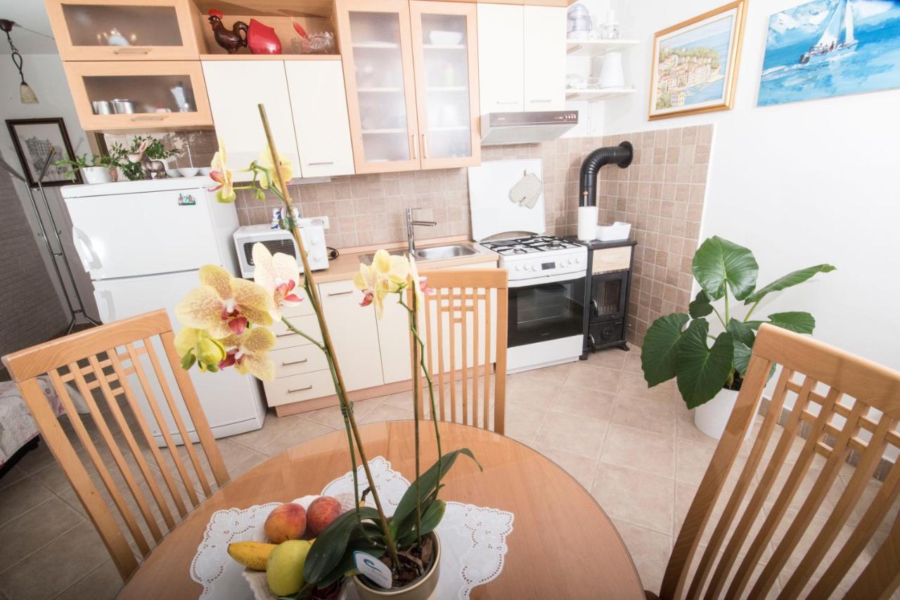 Apartment Alba Медвея Екстериор снимка