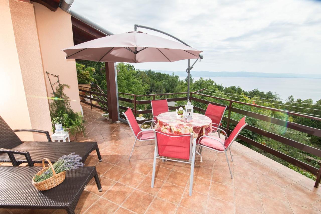 Apartment Alba Медвея Екстериор снимка