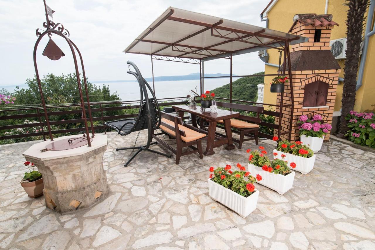 Apartment Alba Медвея Екстериор снимка